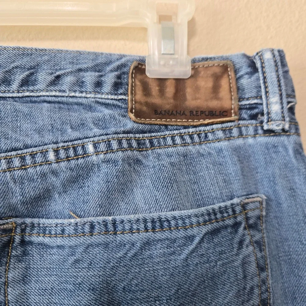 Banana Republic Mens Straight Leg Light Wash Blue Denim Jeans 34x30